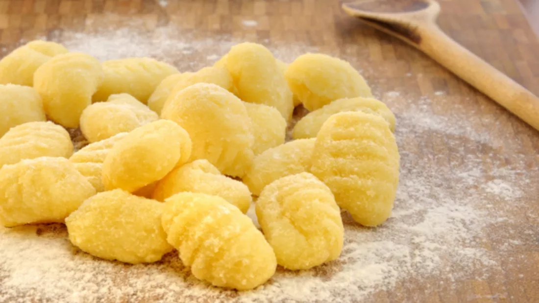 Kartoffel-Parmesan-Gnocchi in Salbeibutter