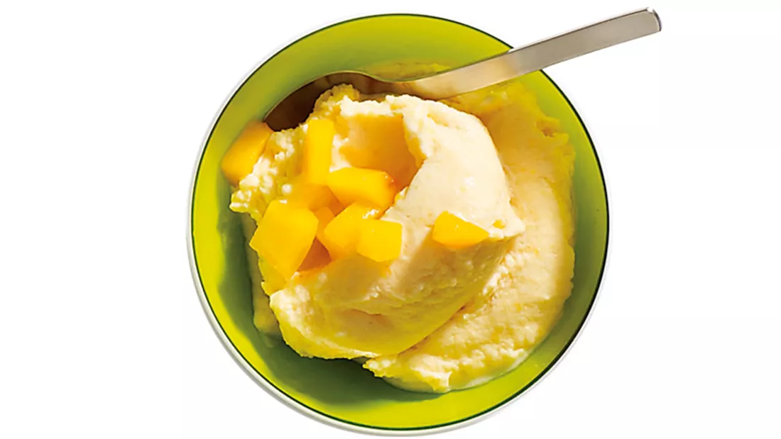 Schnelles Joghurt-Pfirsich-Eis