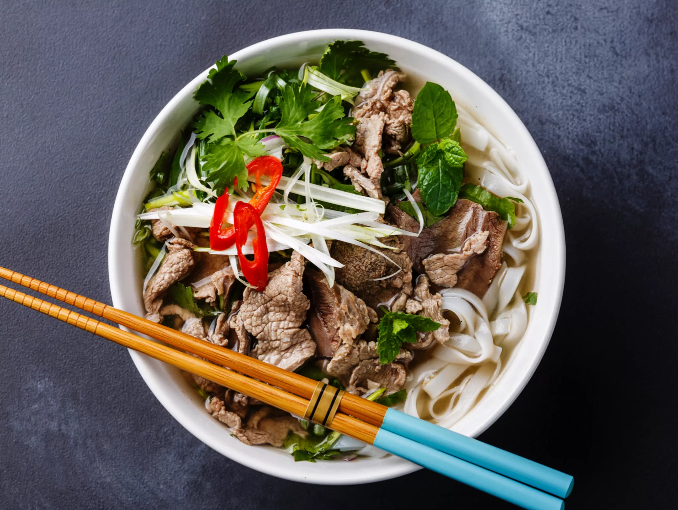 Anroll Heilbronn – Rezept für Rindfleisch-Pho-Suppe